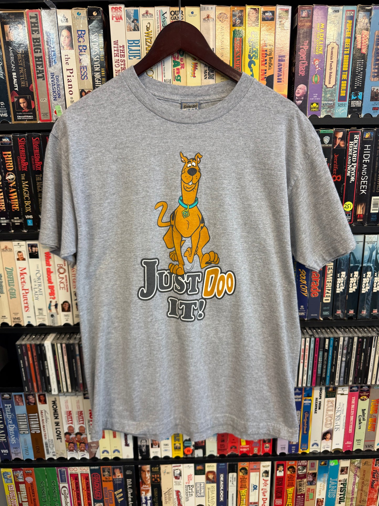 00's Scooby-Doo "Just Doo It!" Tee