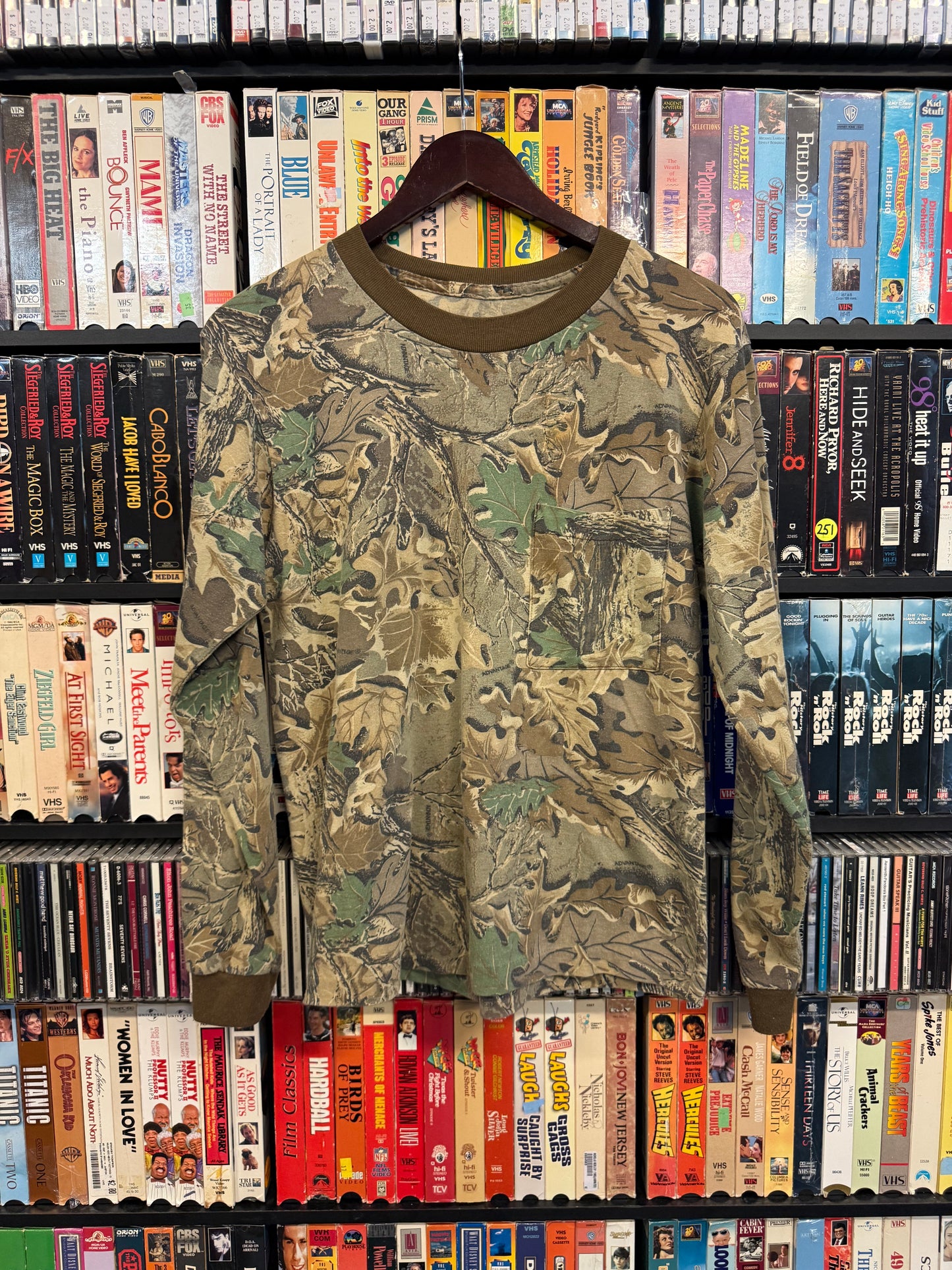 VTG RealTree LS Camo Pocket Tee