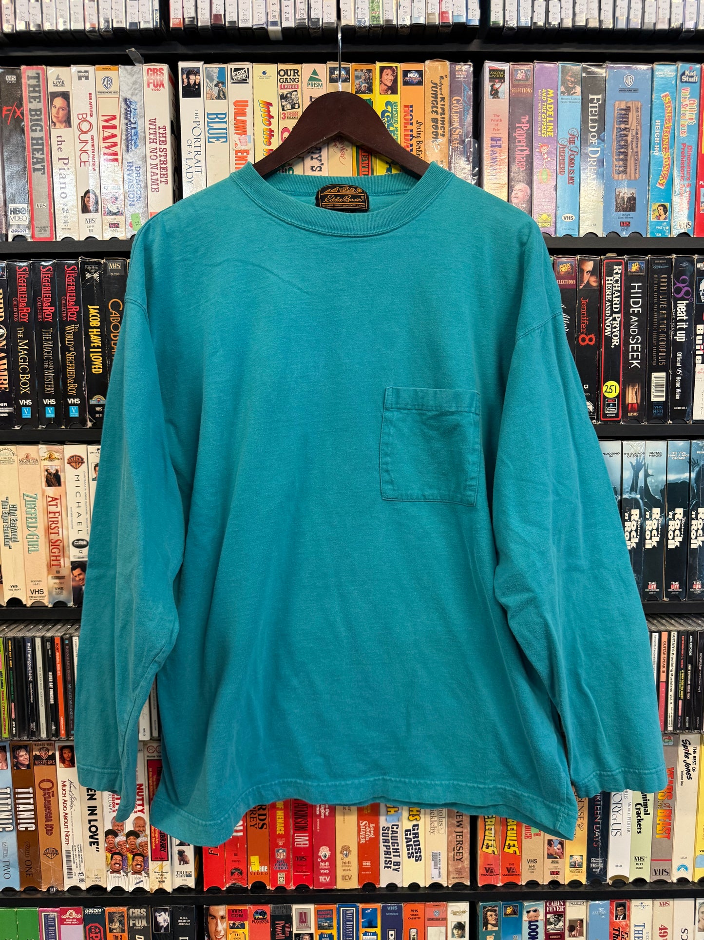 VTG Eddie Bauer LS Blank Pocket Tee