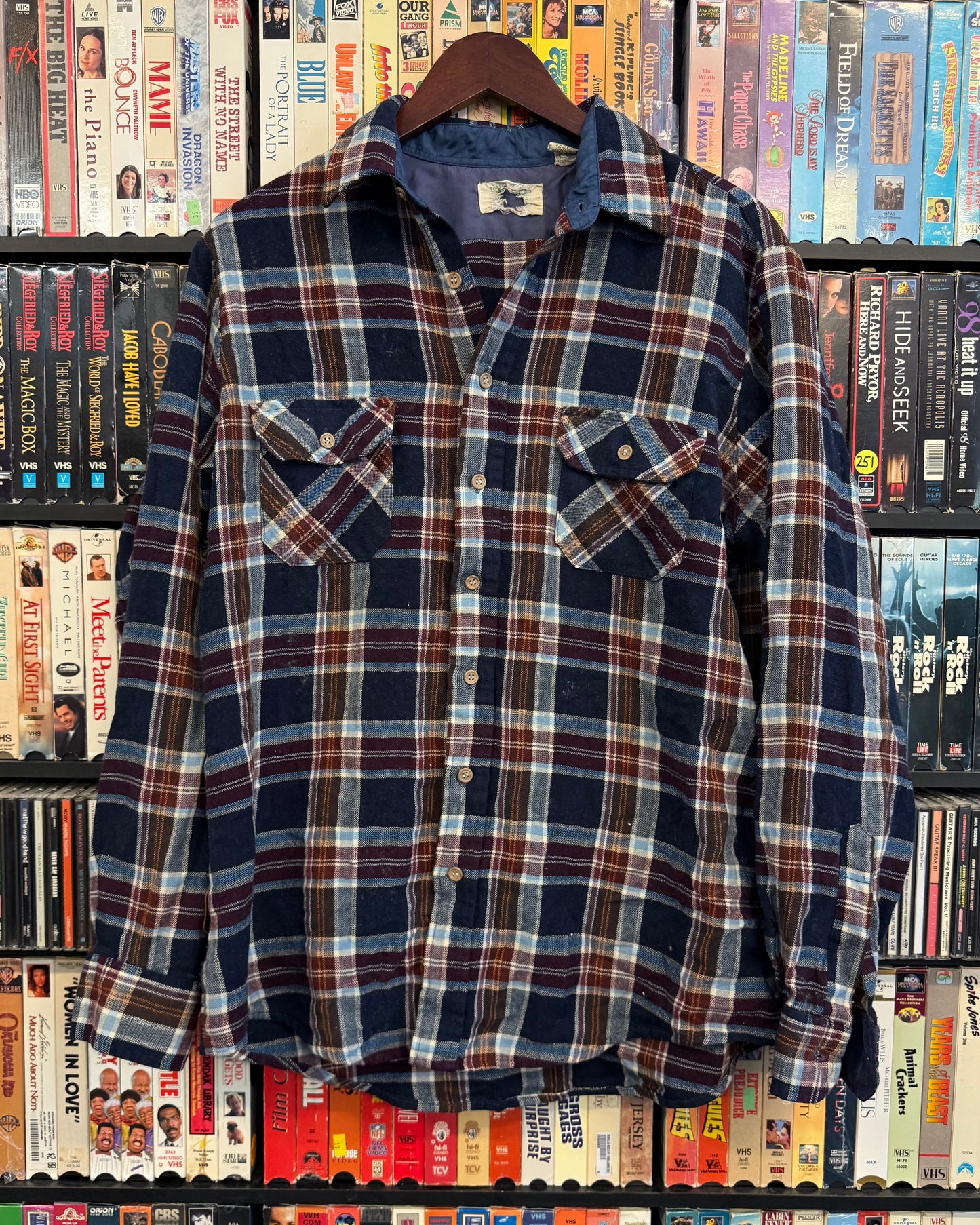 VTG Plaid Flannel Button Up Shirt
