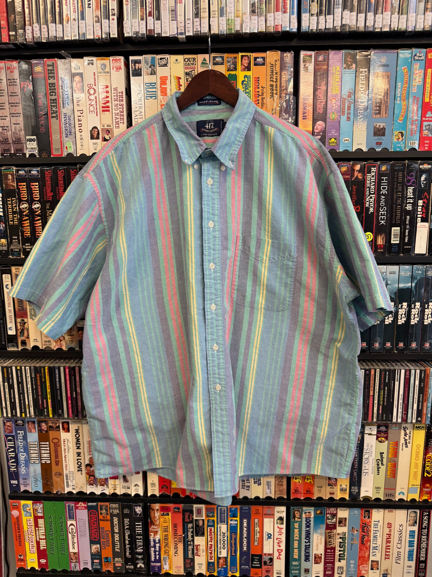 VTG Van Heusen SS Button Up