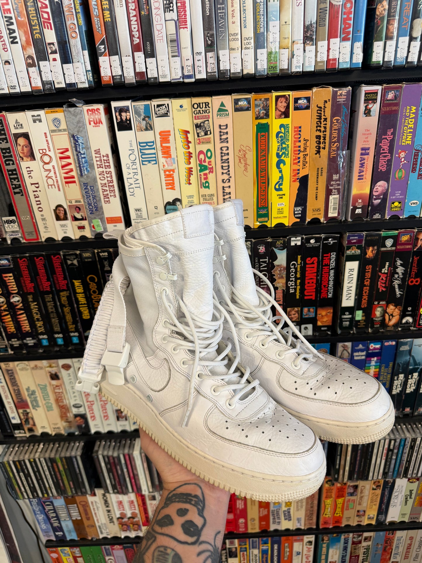 Nike SF Air Force 1 High Top Sneakers