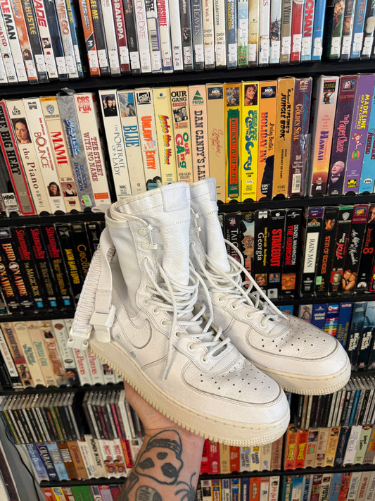Nike SF Air Force 1 High Top Sneakers