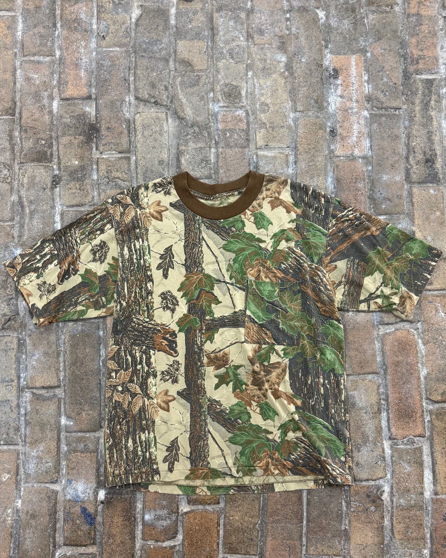 VTG Realtree Camo Pocket Tee