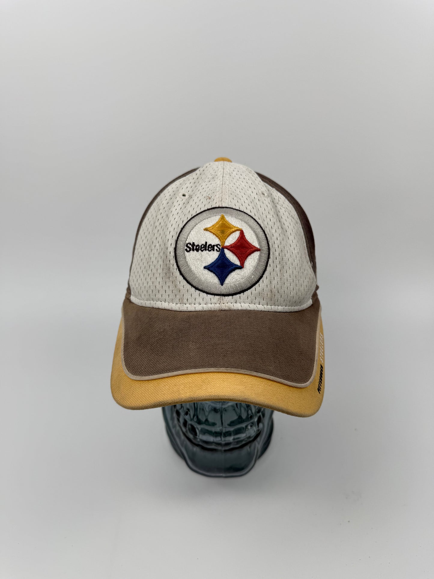 Pittsburgh Steelers Velcro Strap Hat