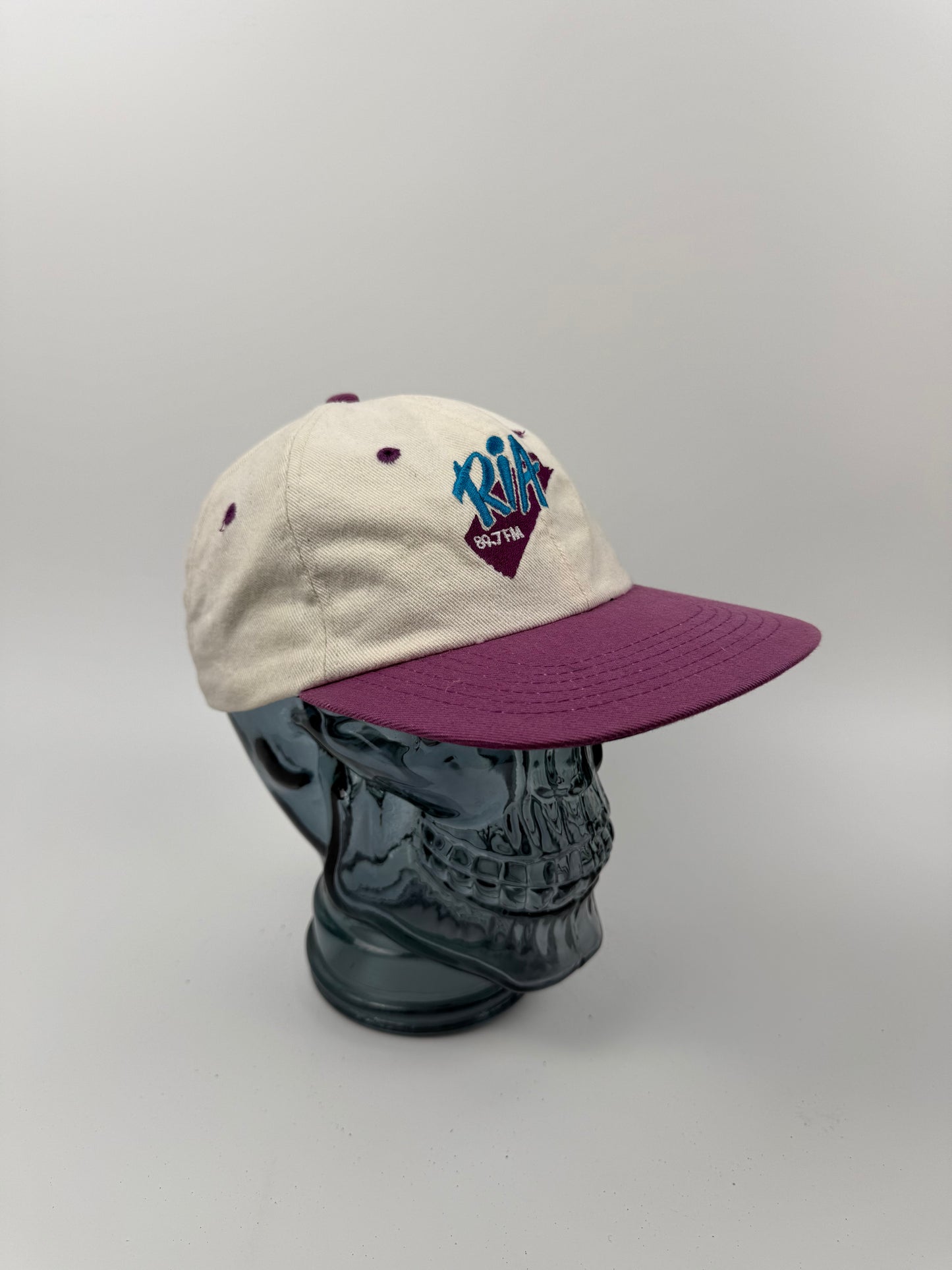 VTG Ria 89.7 FM Snapback