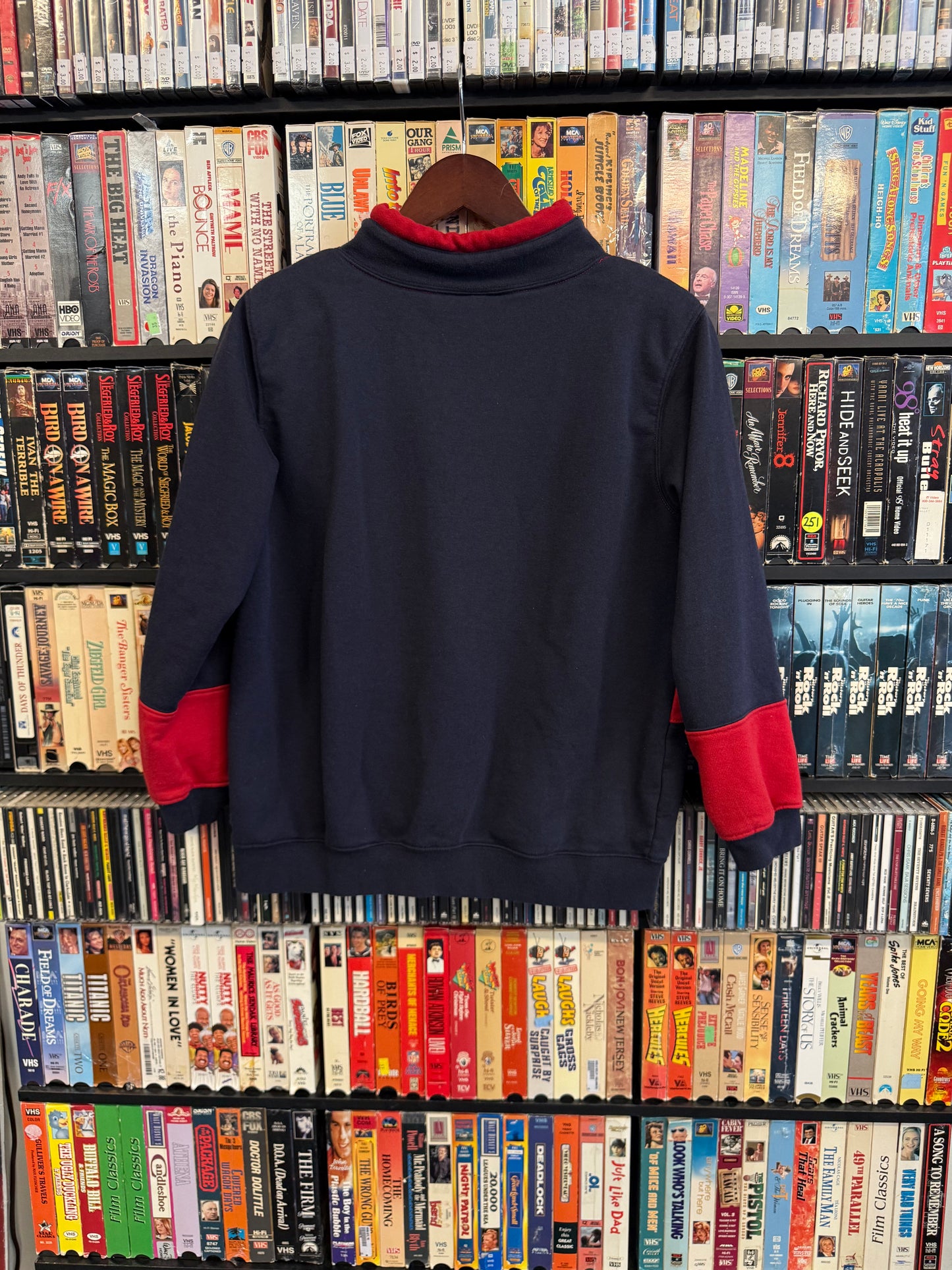 VTG Petite Sophisticate Red/Navy Sweatshirt