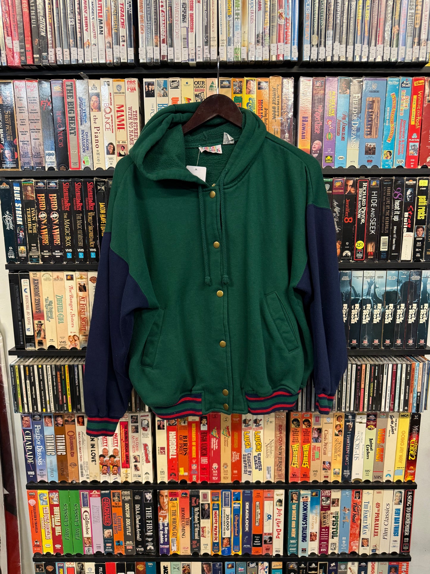 VTG Arbor Creek Crest Hoodie