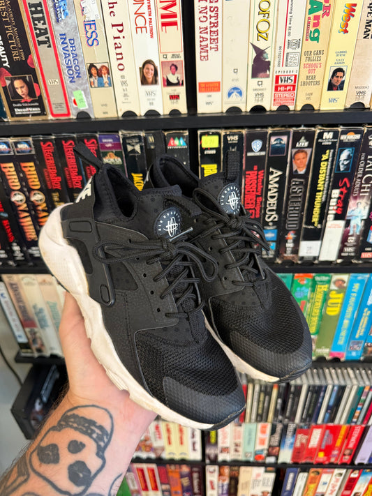 Nike Air Huarache Run Ultra Low Sneakers