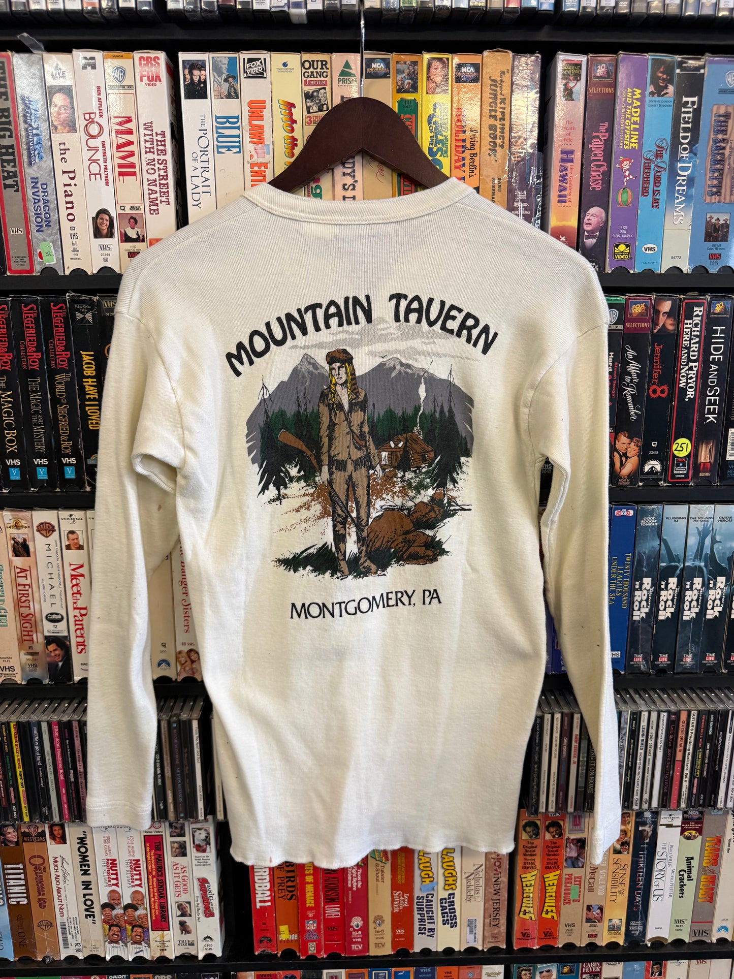 VTG The Mountain Tavern Thermal LS
